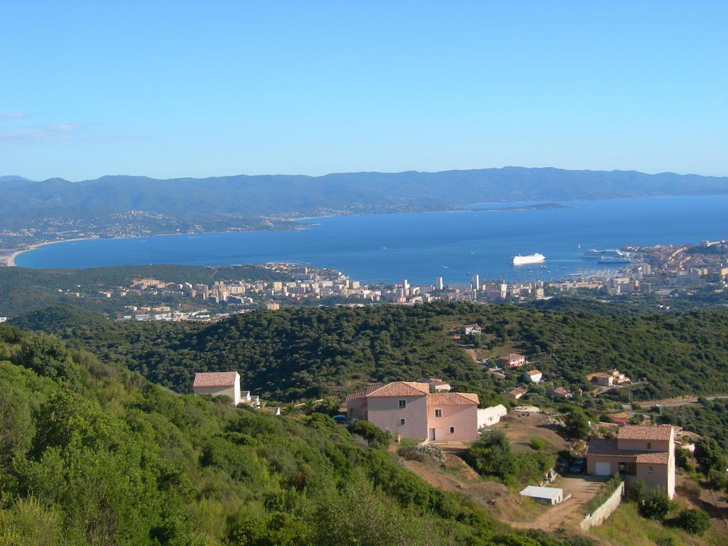 Gites Sassone, Vue Panoramique Sur Ajaccio Et La Mer Alata Zimmer foto